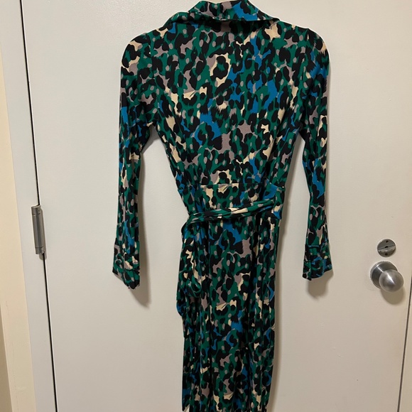DVF Diane Von Furstenberg Leopard Print Vintage Wrap Dress - Picture 4 of 4